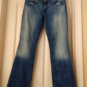 Levi's 524 jeans